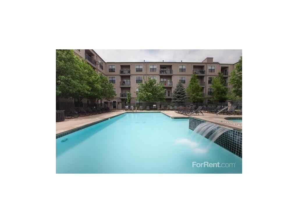 The Metro - Photo 2 of 19