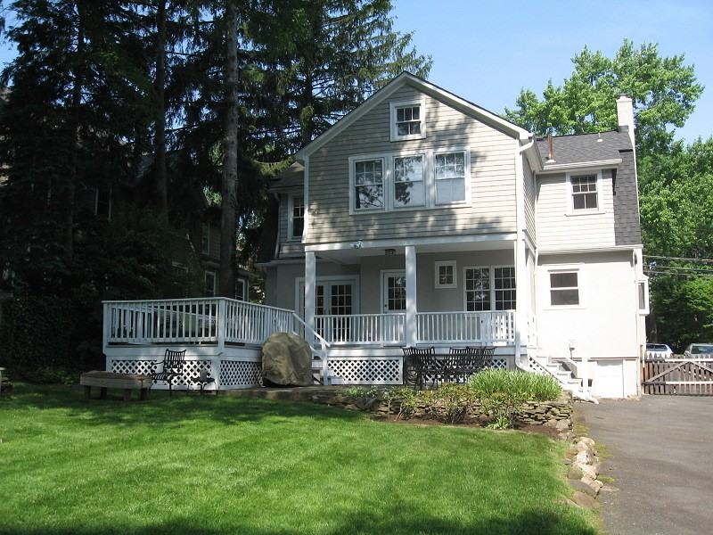 75 Hillside Ave - Photo 2 of 6