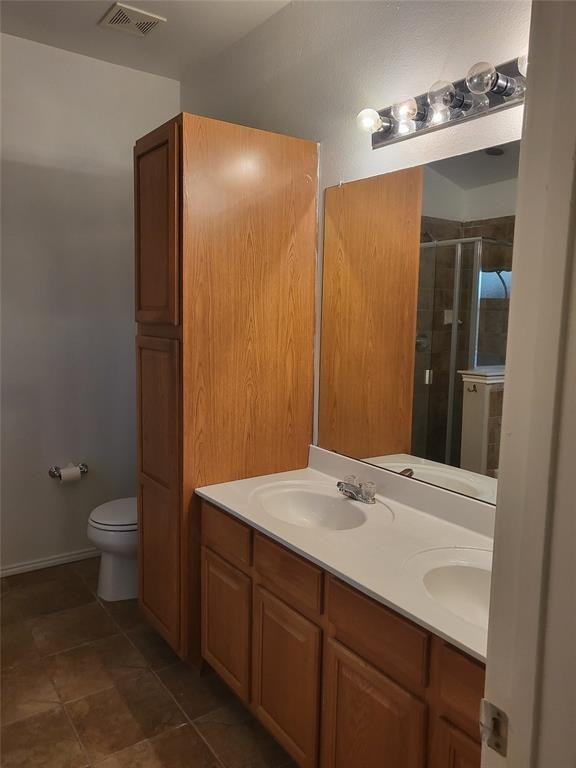 2784 Sunlight Dr - Photo 6 of 13