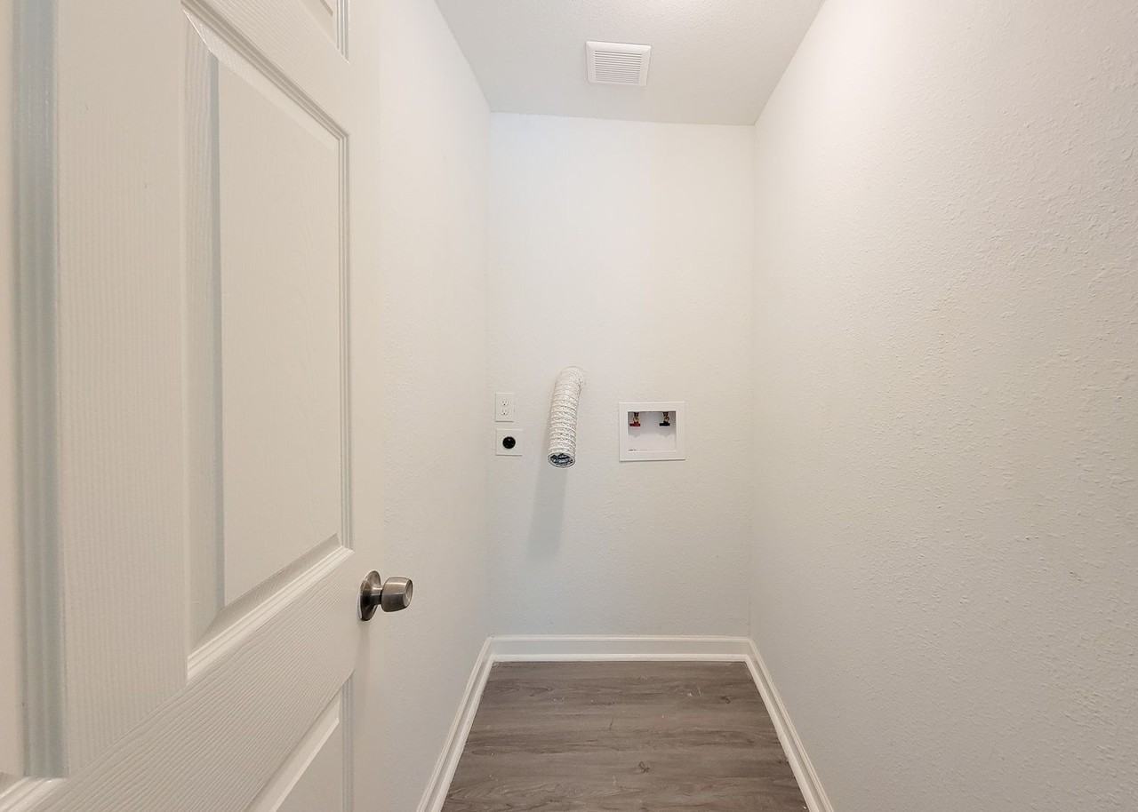 2810 Forest Oaks Blvd - Photo 7 of 33