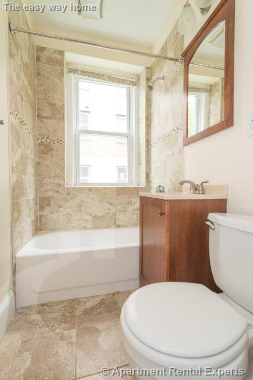 136 Highland Ave #33 - Photo 4 of 7