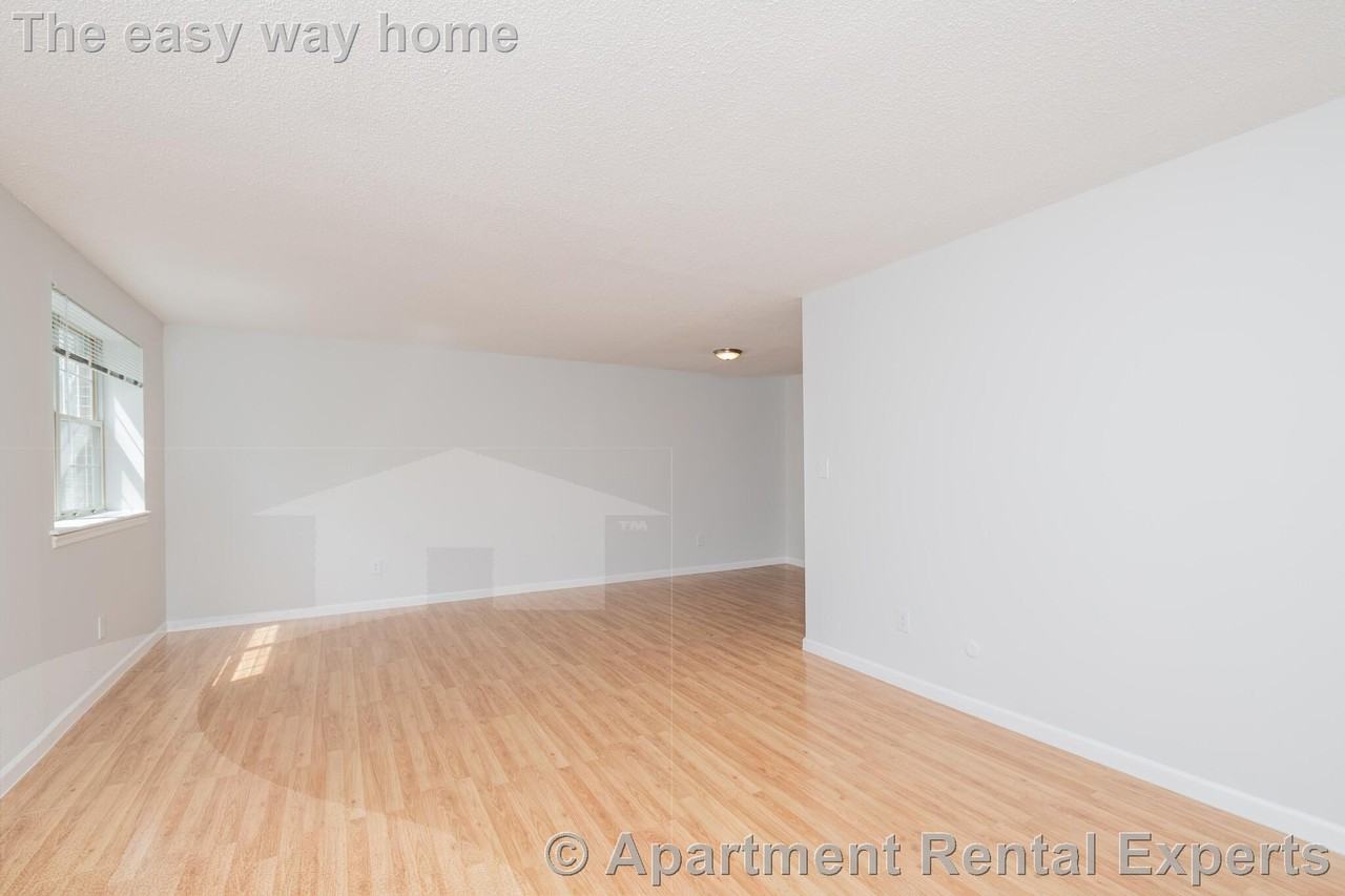162 Summer St #26 - Photo 4 of 9