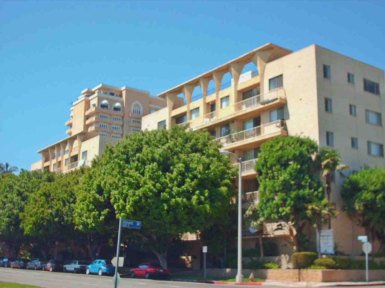 9005 Burton Way Apartments in MidCity West, Los Angeles, CA 90048 Zumper