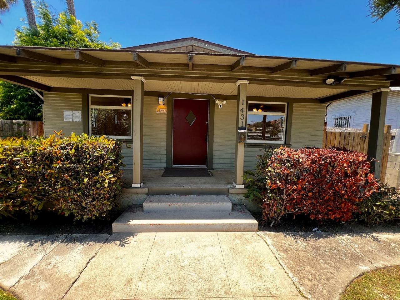 1429 N Alvarado St - Photo 3 of 33