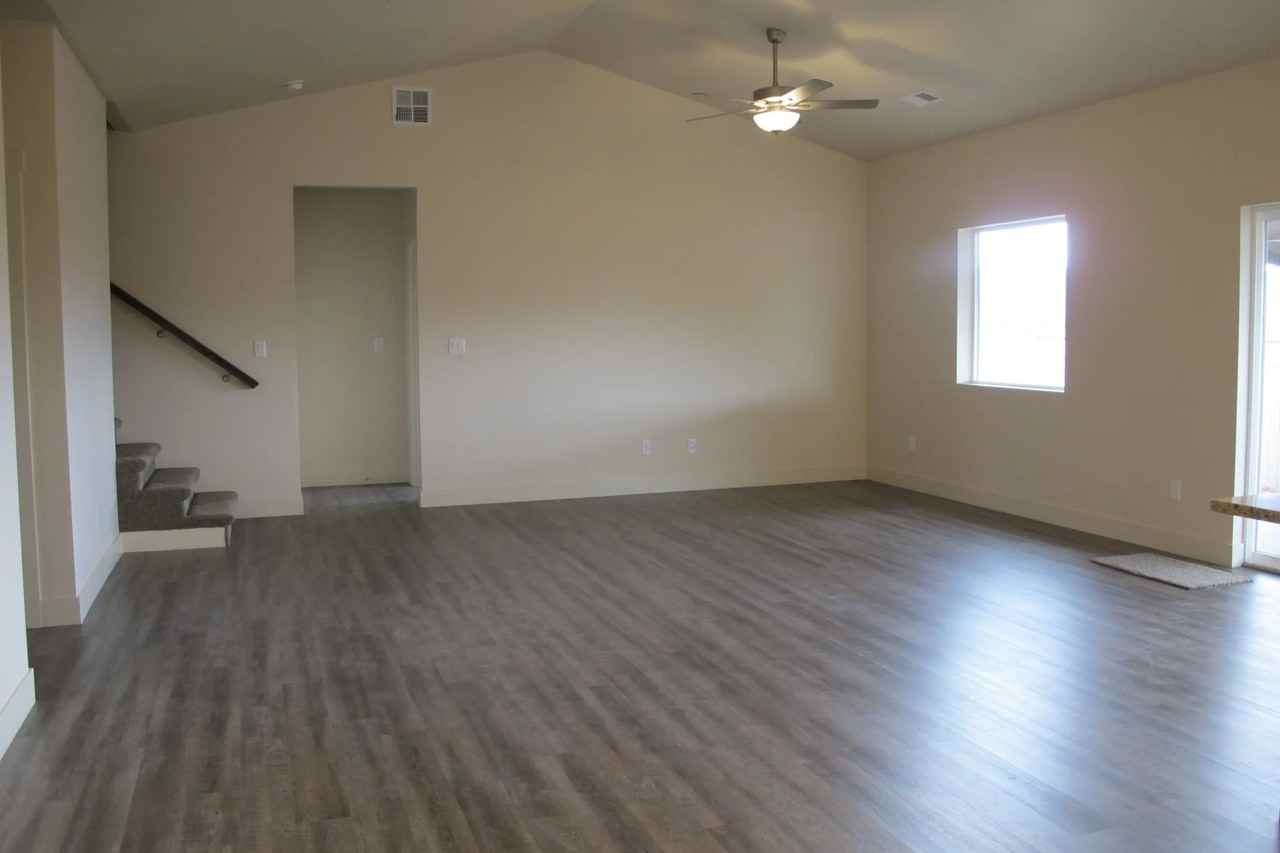 431 San Juan St - Photo 2 of 10