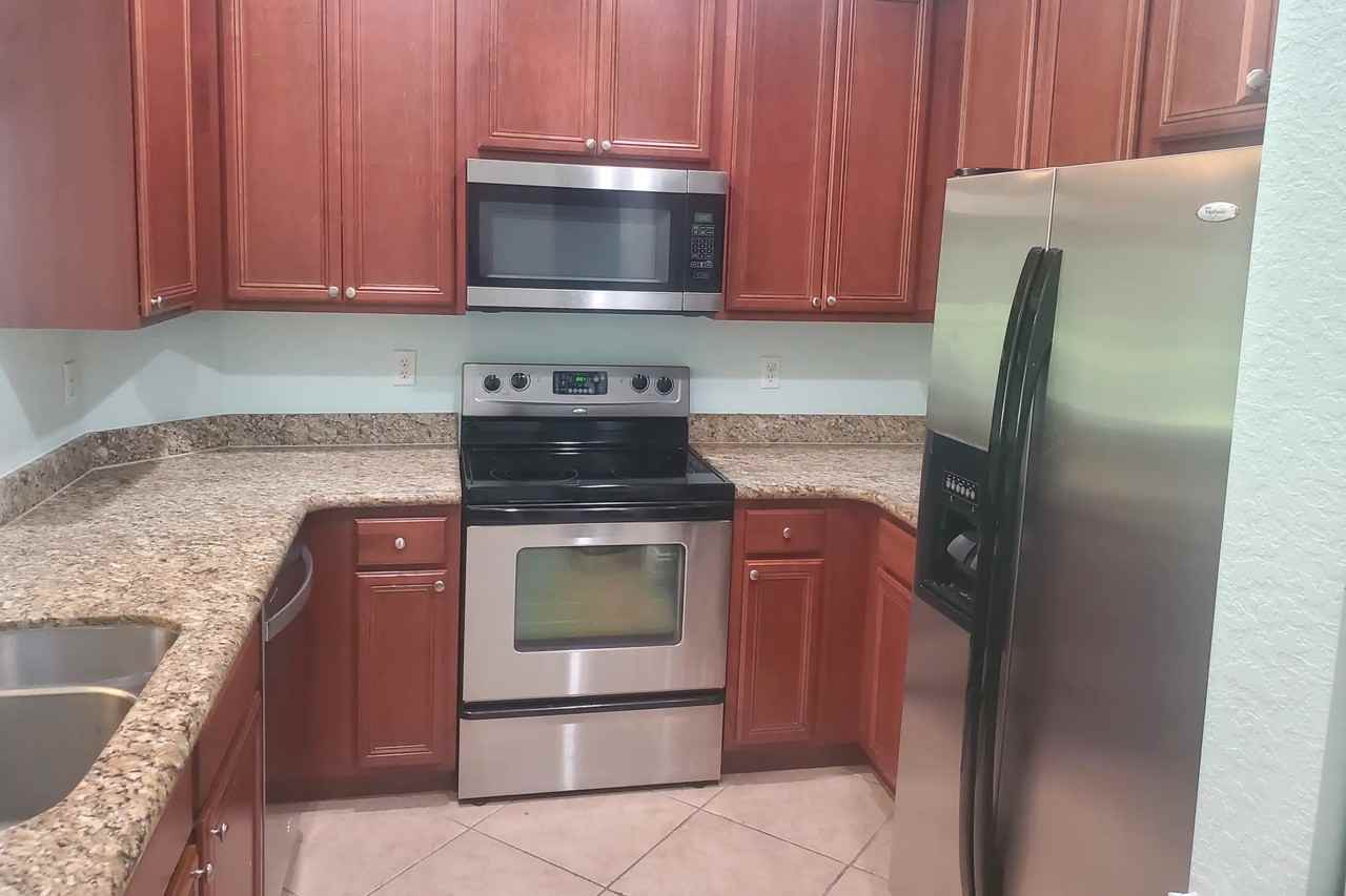 3031 Se Lexington Lakes Dr - Photo 2 of 16