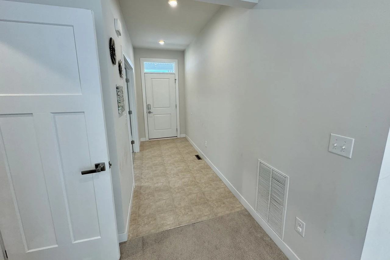 8597 Cobalt Dr - Photo 2 of 32