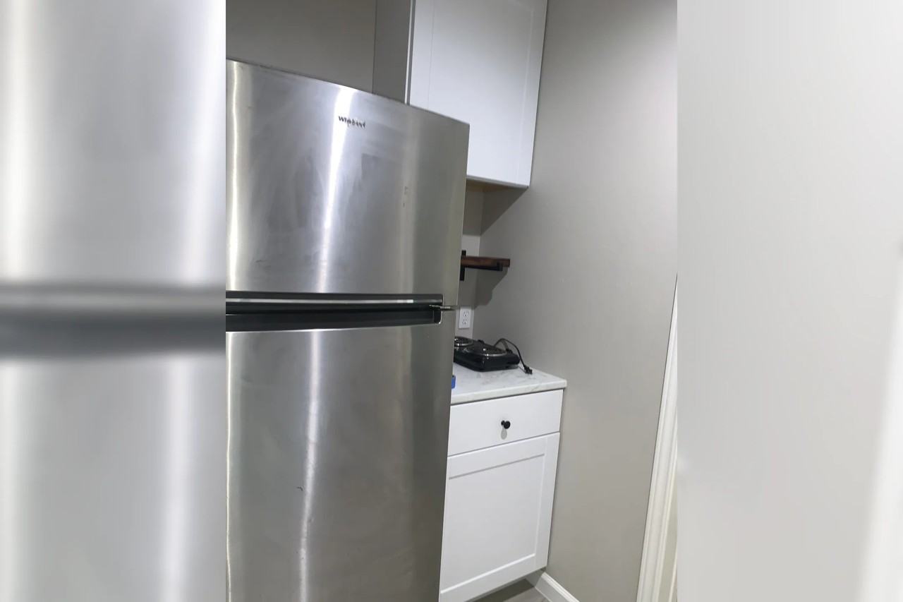 701 Charleston St - Photo 3 of 4