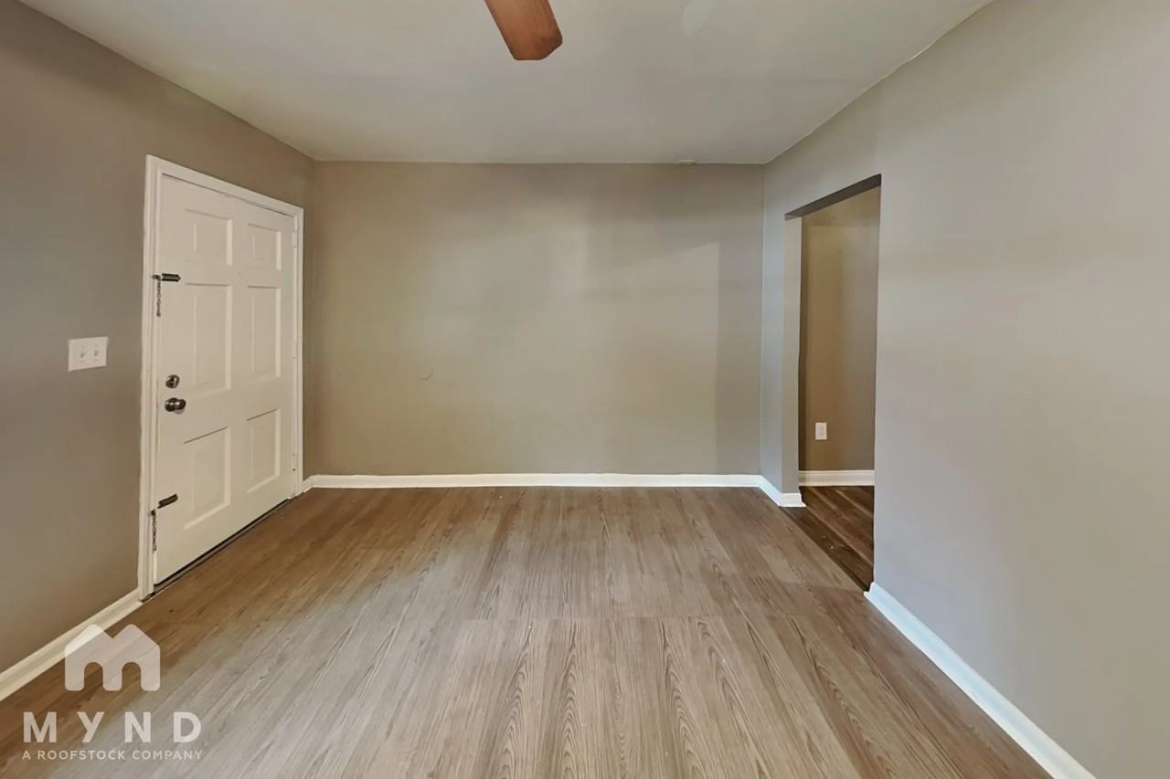 732 Redwater Rd - Photo 3 of 23