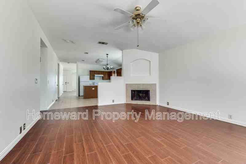 4701 Piedmonte Ct - Photo 3 of 13