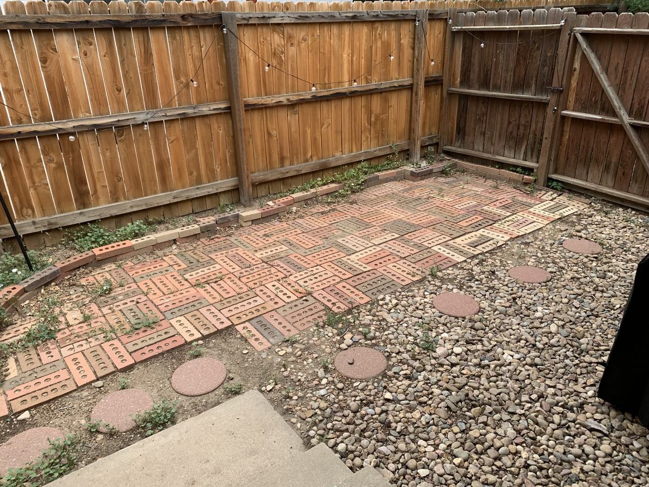 6635 Saulsbury St - Photo 3 of 21