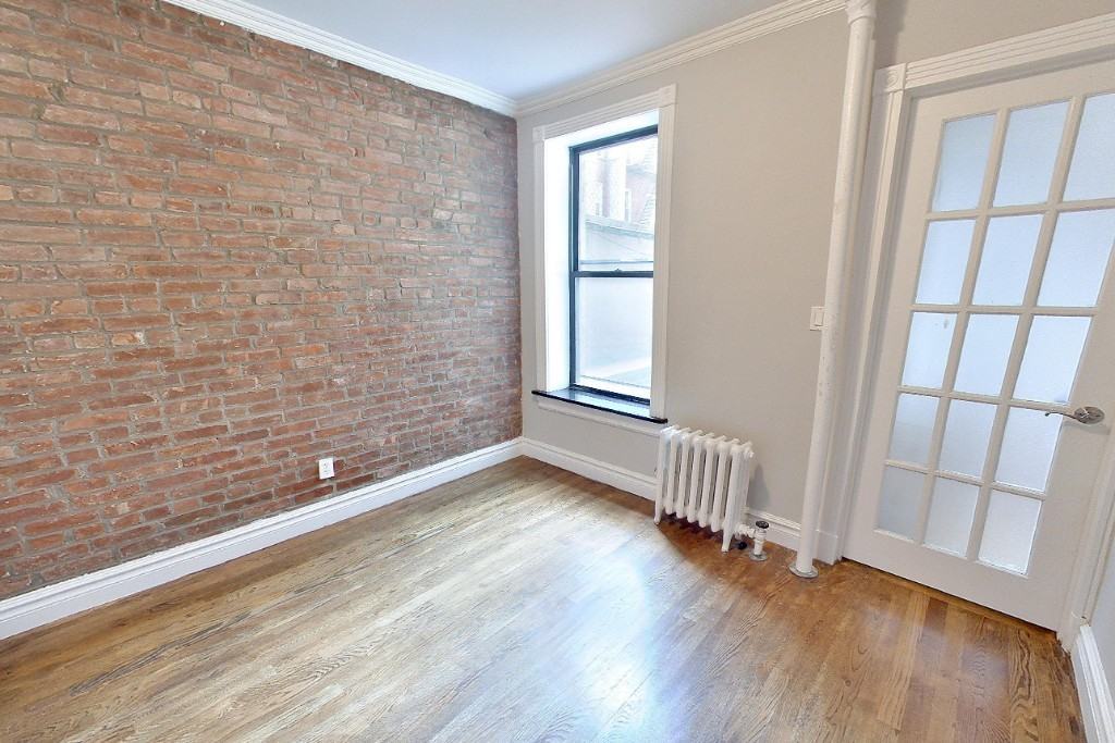 Mott St #5-2A - Photo 4 of 7