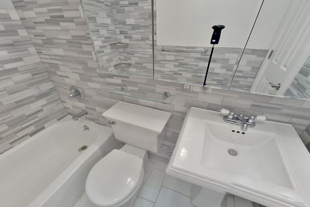 Mott St #5-2A - Photo 5 of 7