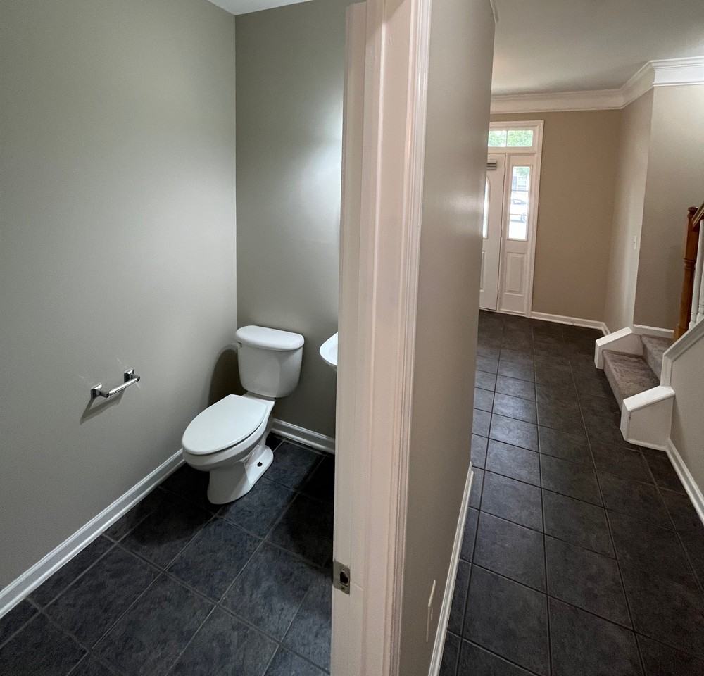 15315 Edgewater Forest Ln - Photo 4 of 35