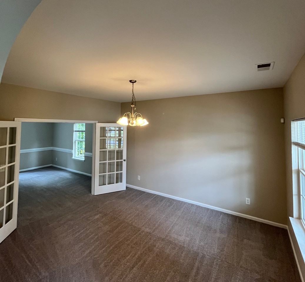15315 Edgewater Forest Ln - Photo 5 of 35