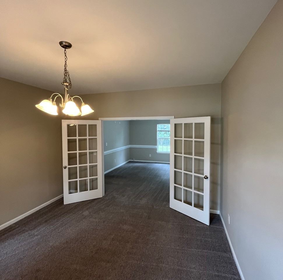 15315 Edgewater Forest Ln - Photo 6 of 35