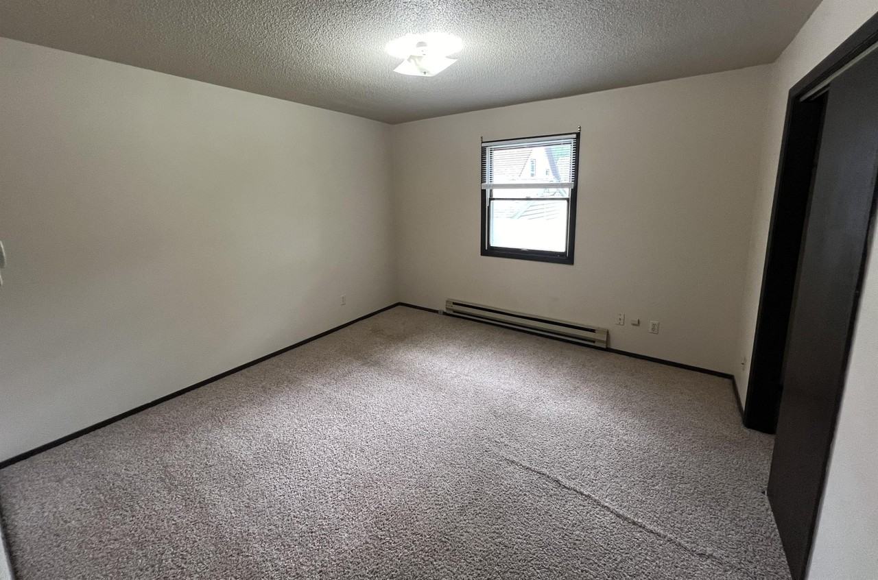 508 N Kline St - Photo 3 of 10