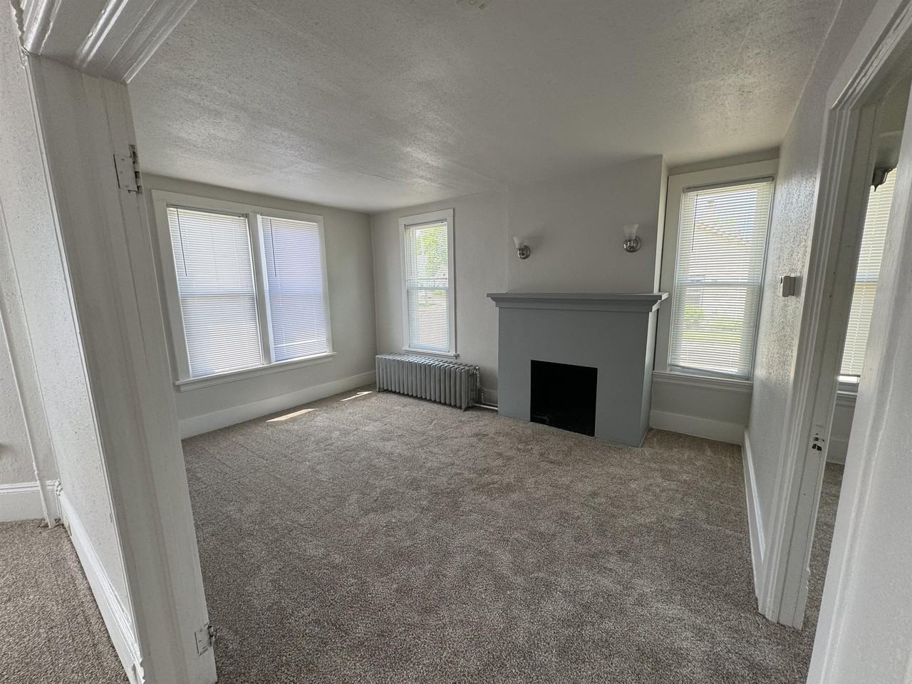 140 W 2nd St - Photo 2 of 11