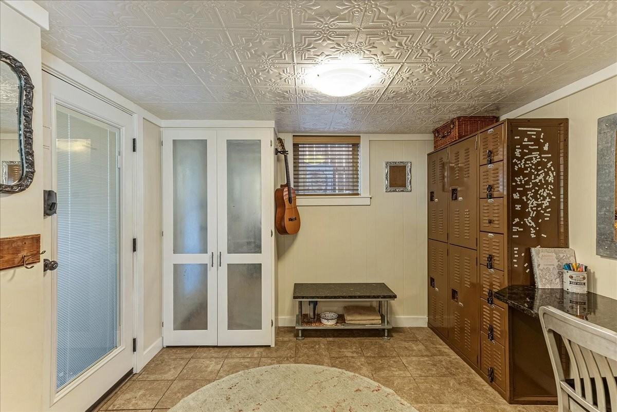 1538 Southeast #B - Photo 7 of 30