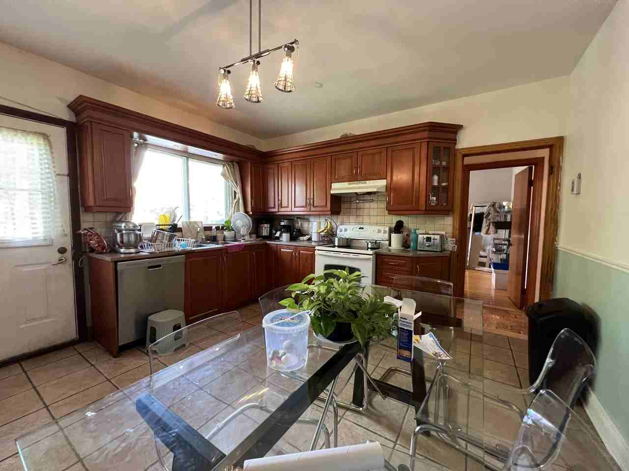 6635 40e Avenue #1 - Photo 3 of 14