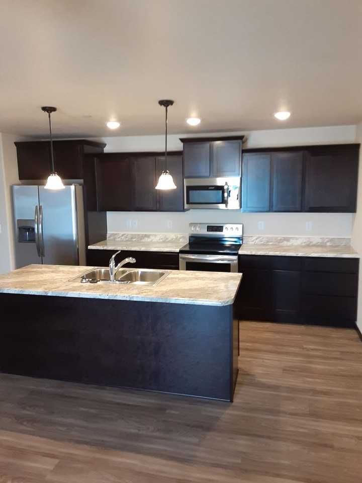 Fox Run Apartments - Photo 4 of 33