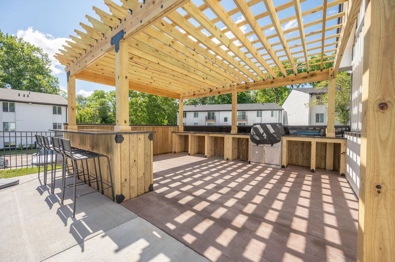 8Ninety at Loveland - Photo 5 of 50