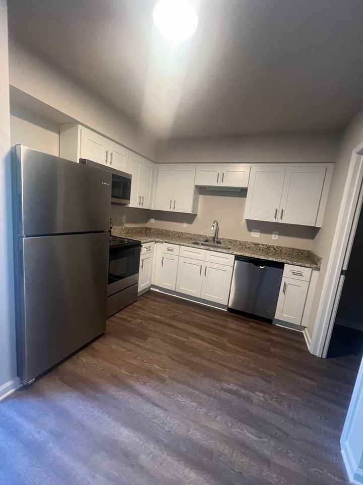 2004 Stoney Point Ln #90 - Photo 5 of 16