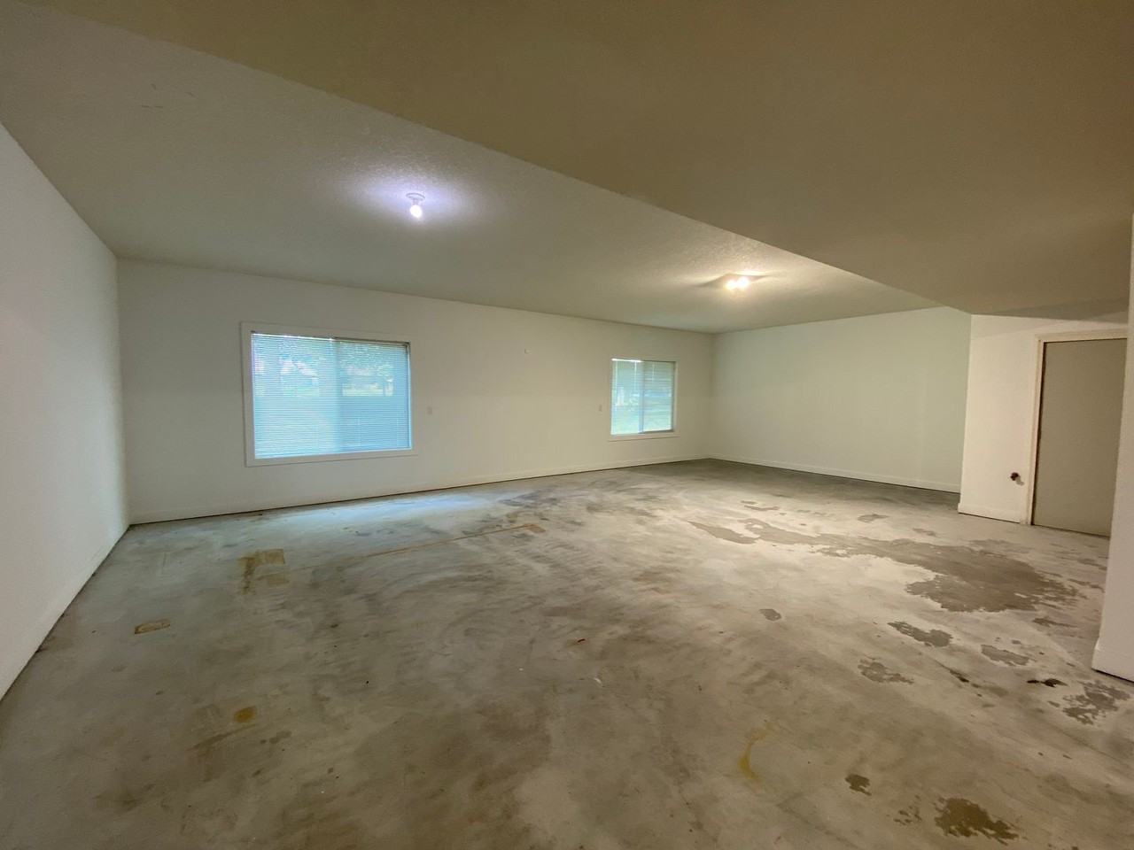 8891 Primo Lane - Photo 4 of 30