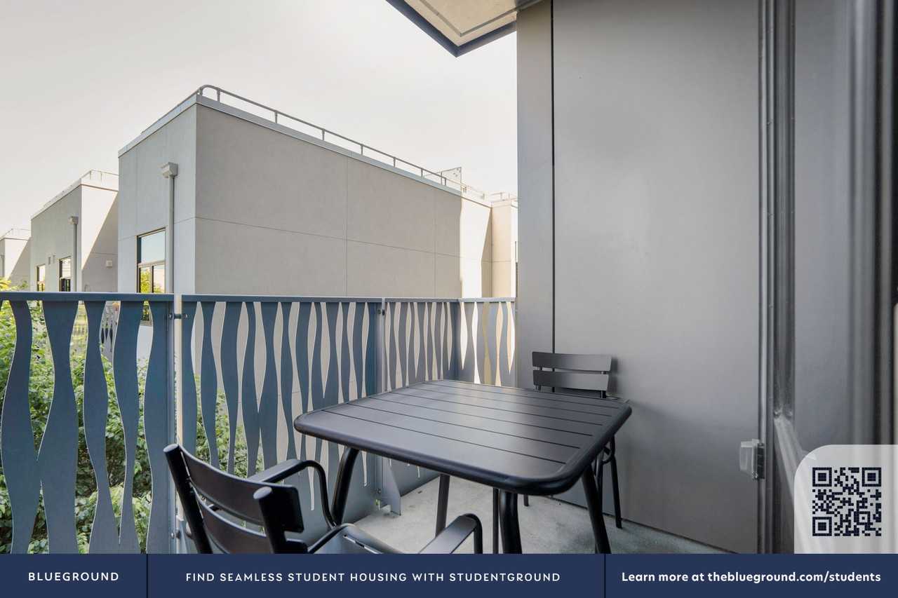 690 Long Bridge Street - Photo 6 of 40