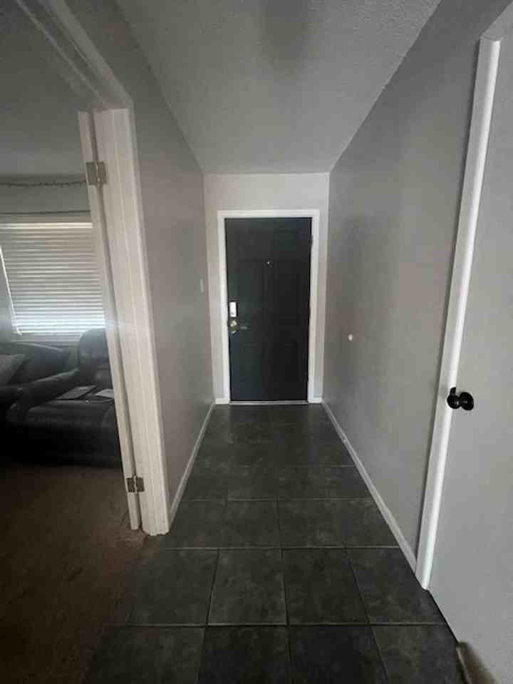 2549 Campus Ct - Photo 2 of 11