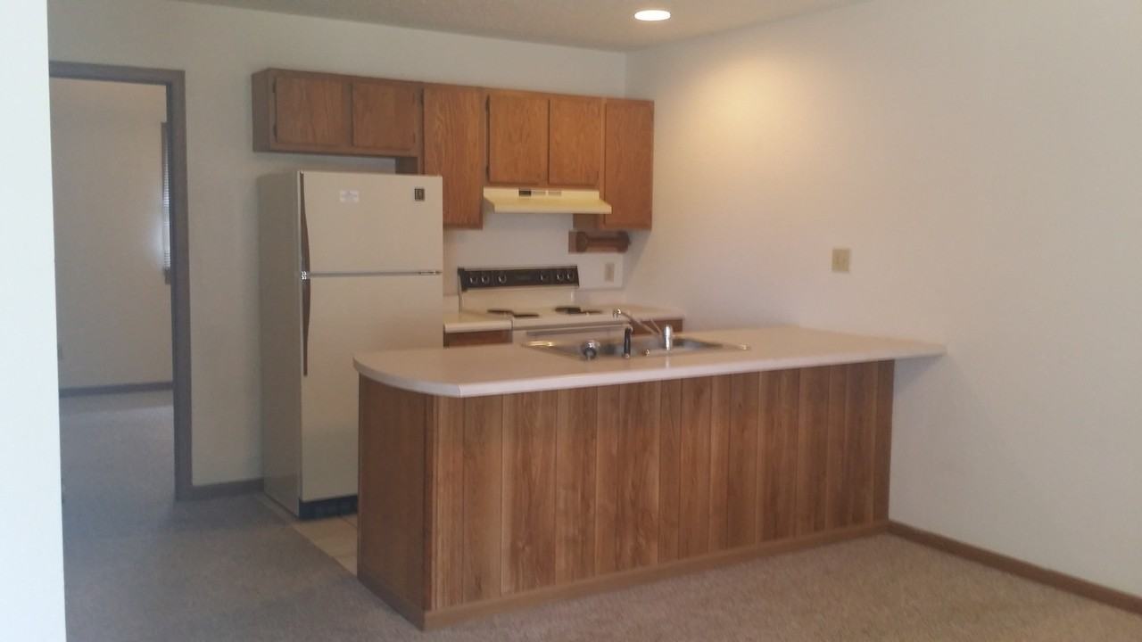 2619 Southridge - Photo 2 of 10