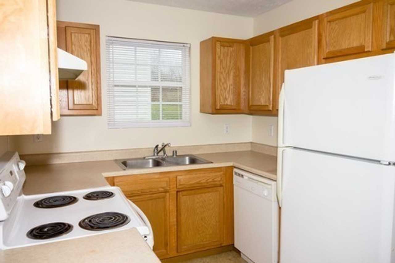 1419/1421 Creekside - Photo 2 of 5