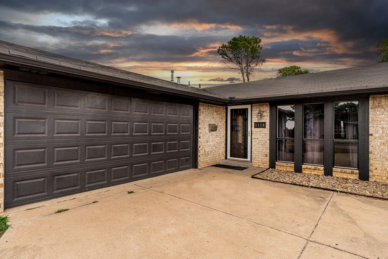 1114 Osage St - Photo 3 of 29