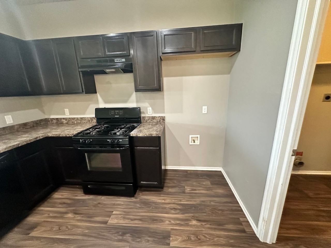 1933 W Autumn Way - Photo 4 of 38