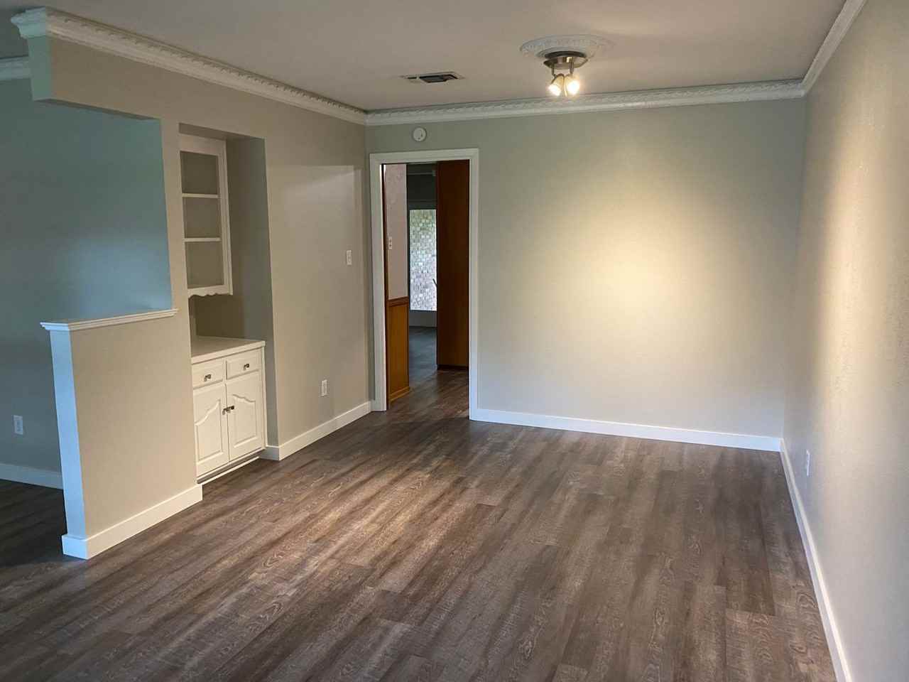 3621 Winifred Dr - Photo 4 of 30