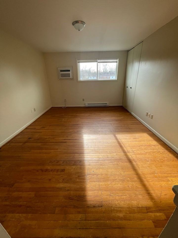 62 Pleasant Hill Road - Photo 2 of 7