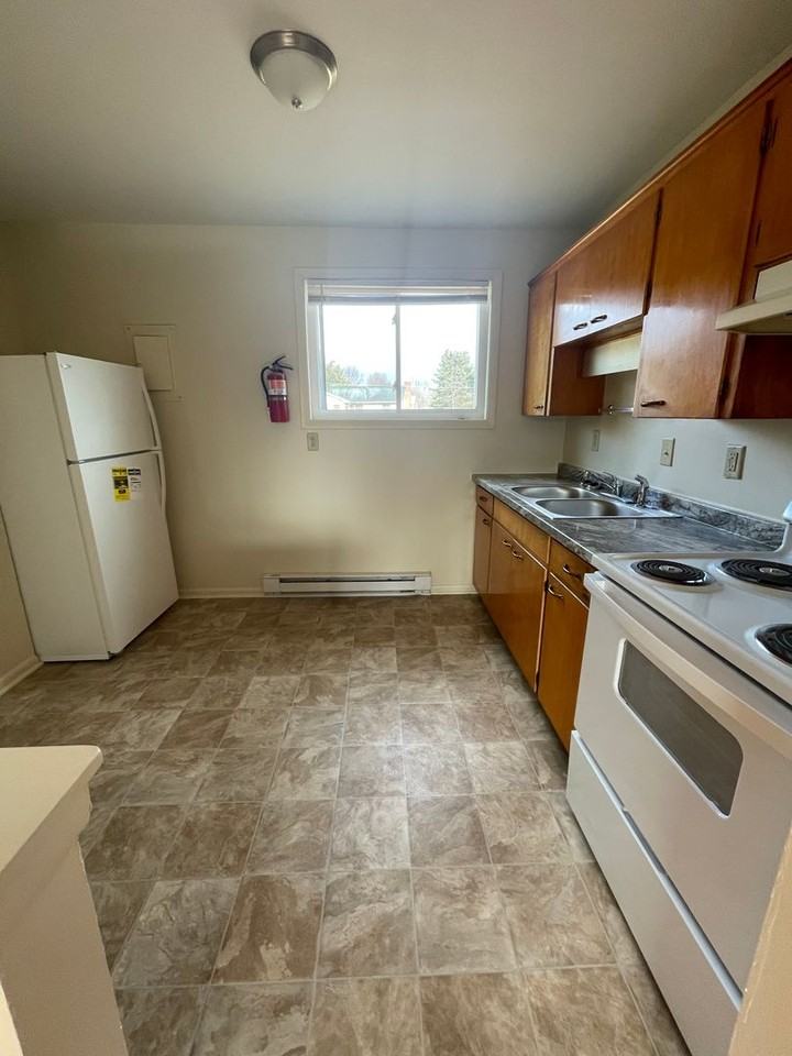 62 Pleasant Hill Road - Photo 3 of 7