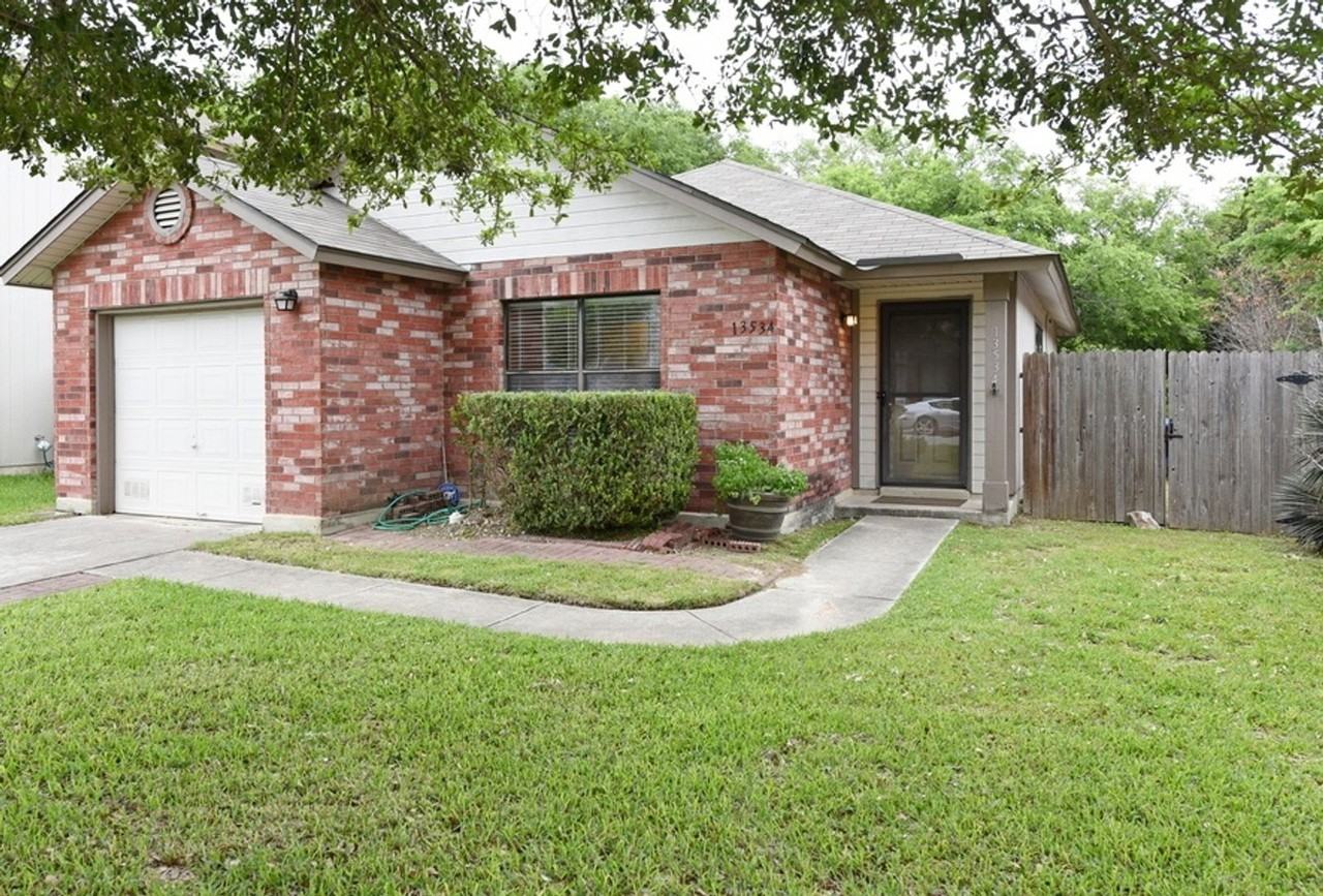 13534 Escort Dr - Photo 2 of 31
