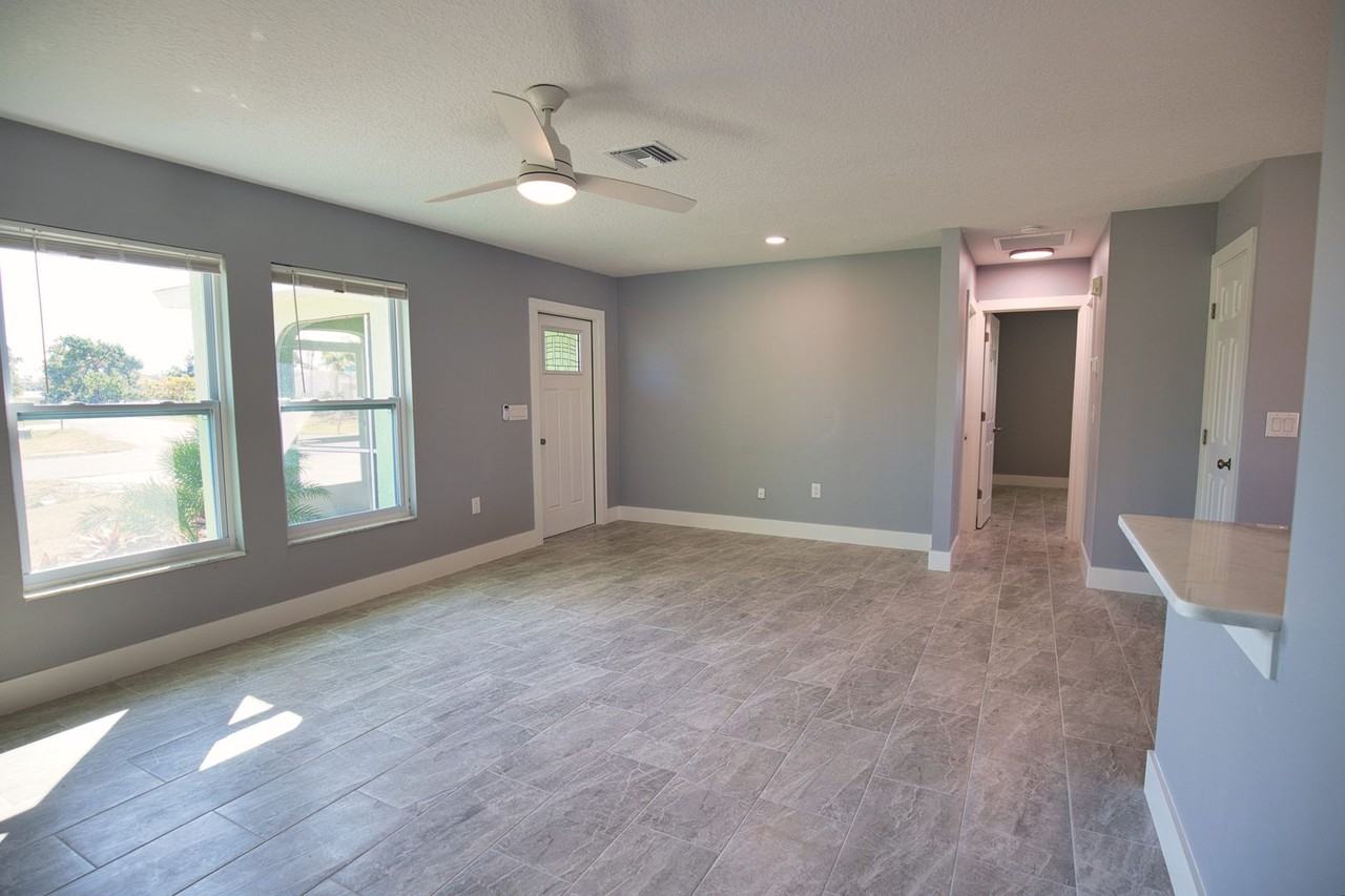 3392 Orange Rd - Photo 4 of 26