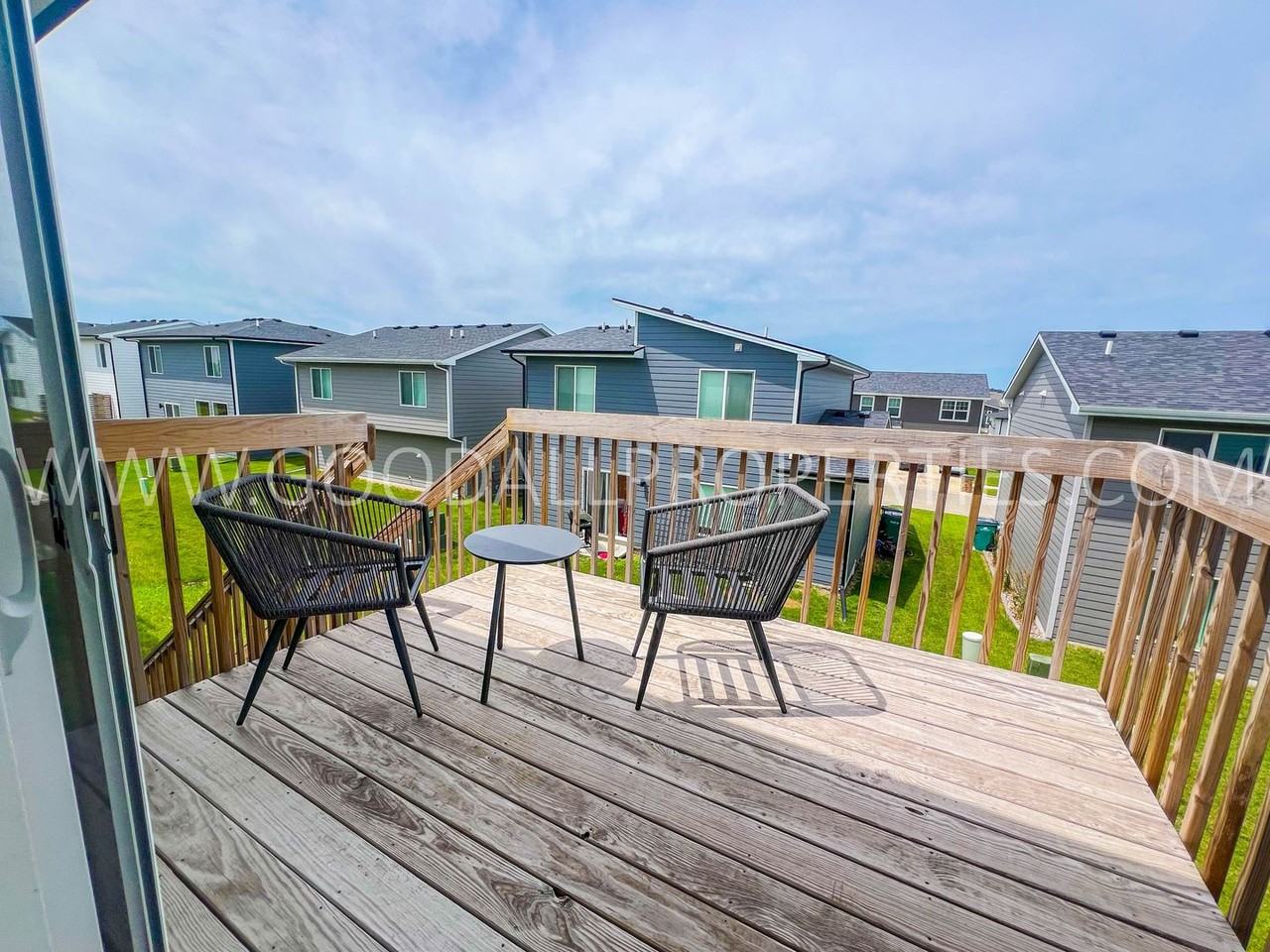 1420 Ne Cedarwood Dr - Photo 7 of 20