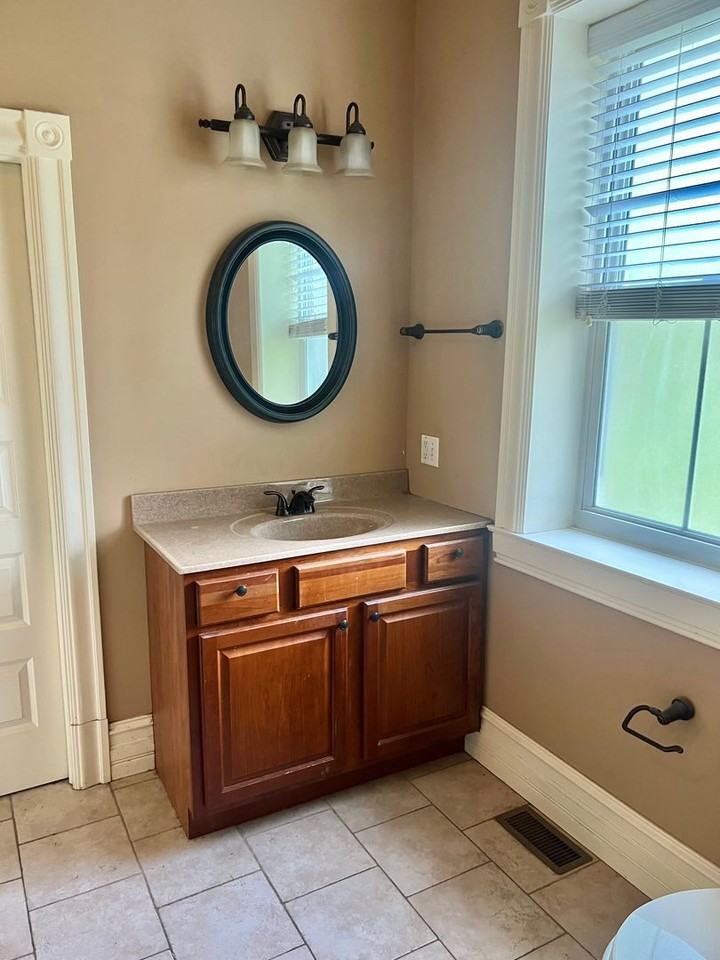 3846 Shaw Blvd - Photo 7 of 11