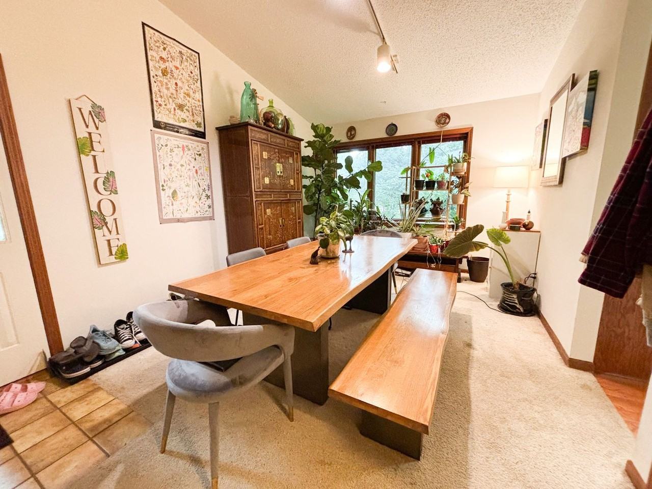 4002 Coachman Rd - Photo 2 of 23