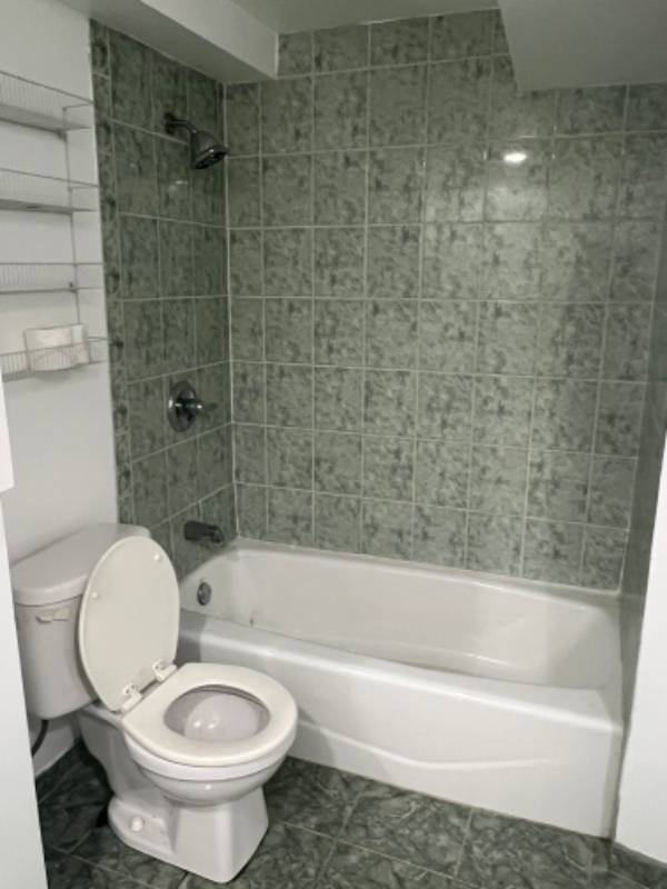 1239 W Foster Ave #G - Photo 3 of 6