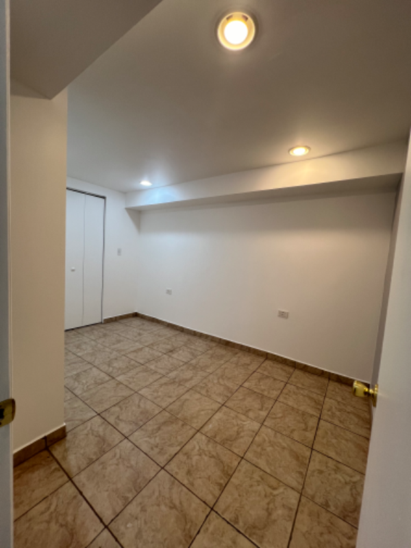 1239 W Foster Ave #G - Photo 6 of 6