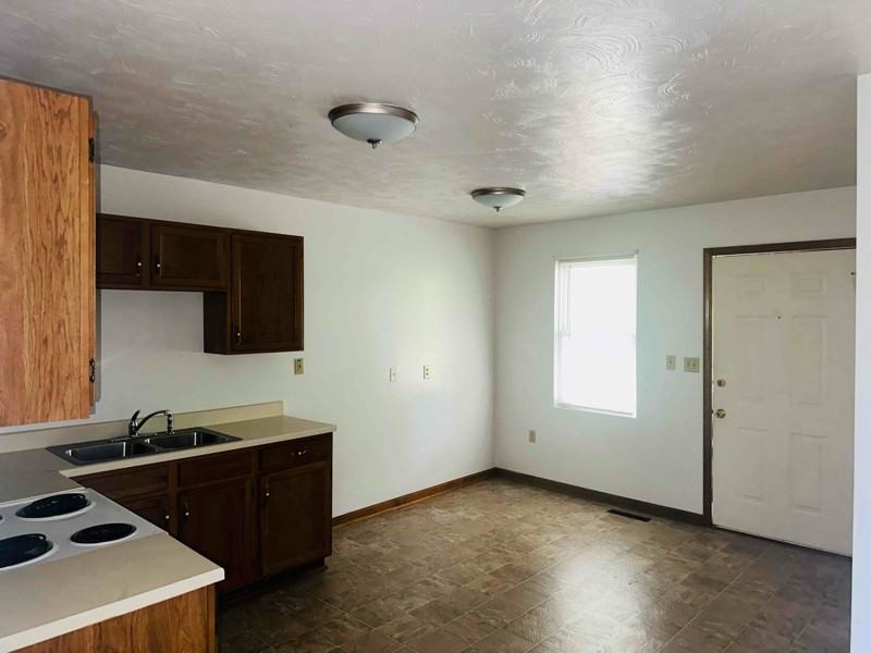 13553 Tucker Dr #7 - Photo 3 of 12