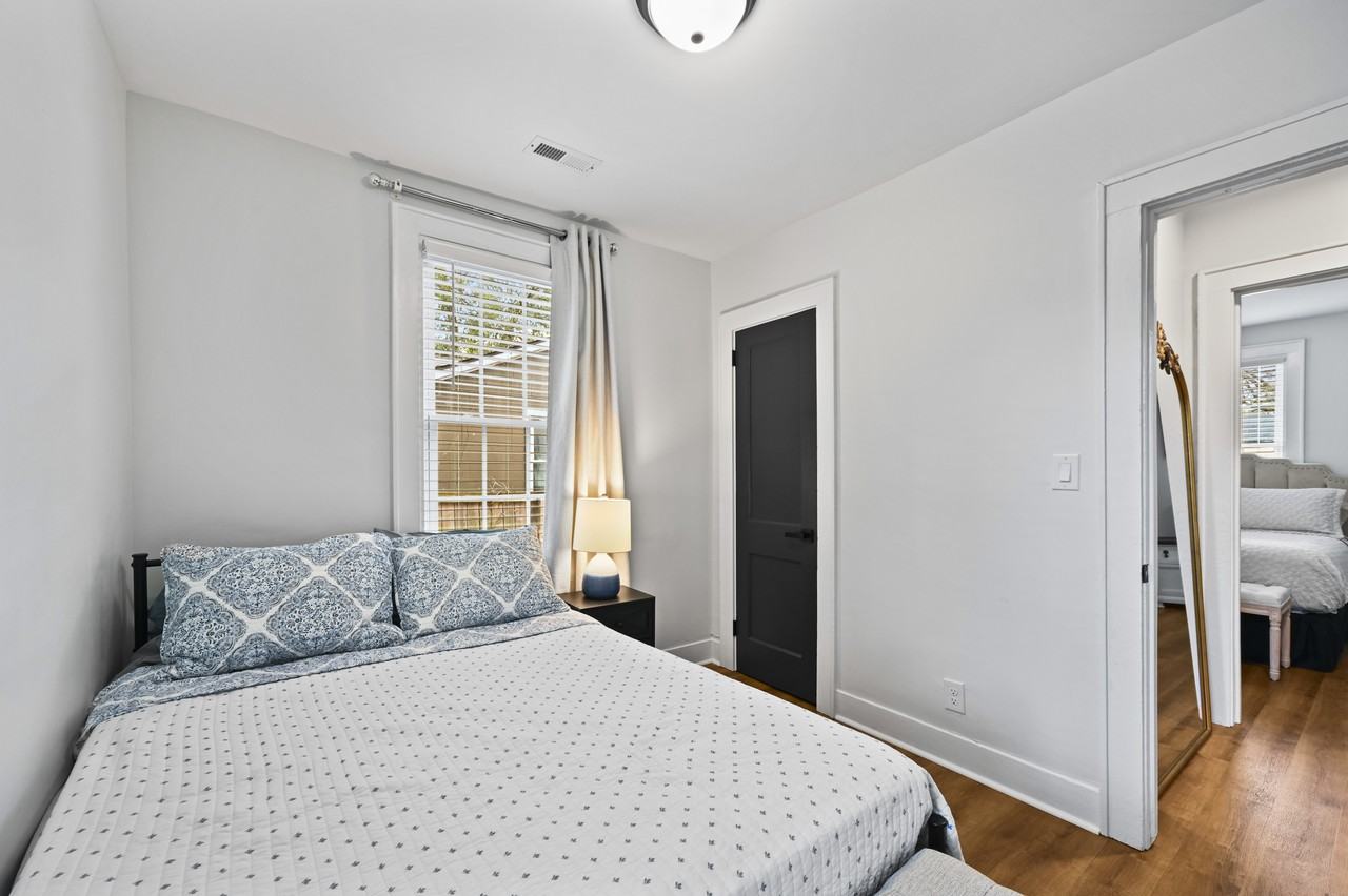 2215 Cambridge Ave #NA - Photo 5 of 17