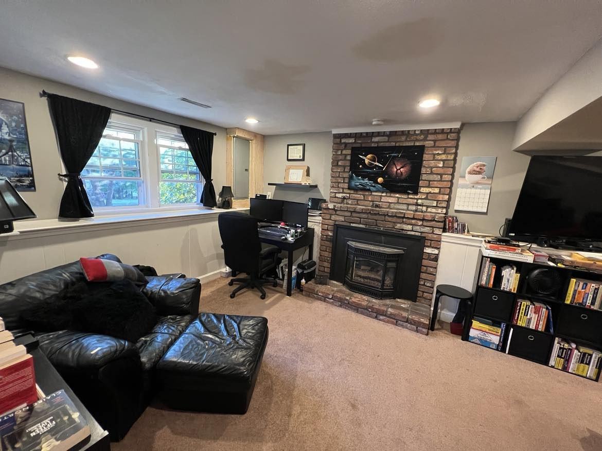 9 Putney Cir #B - Photo 4 of 12