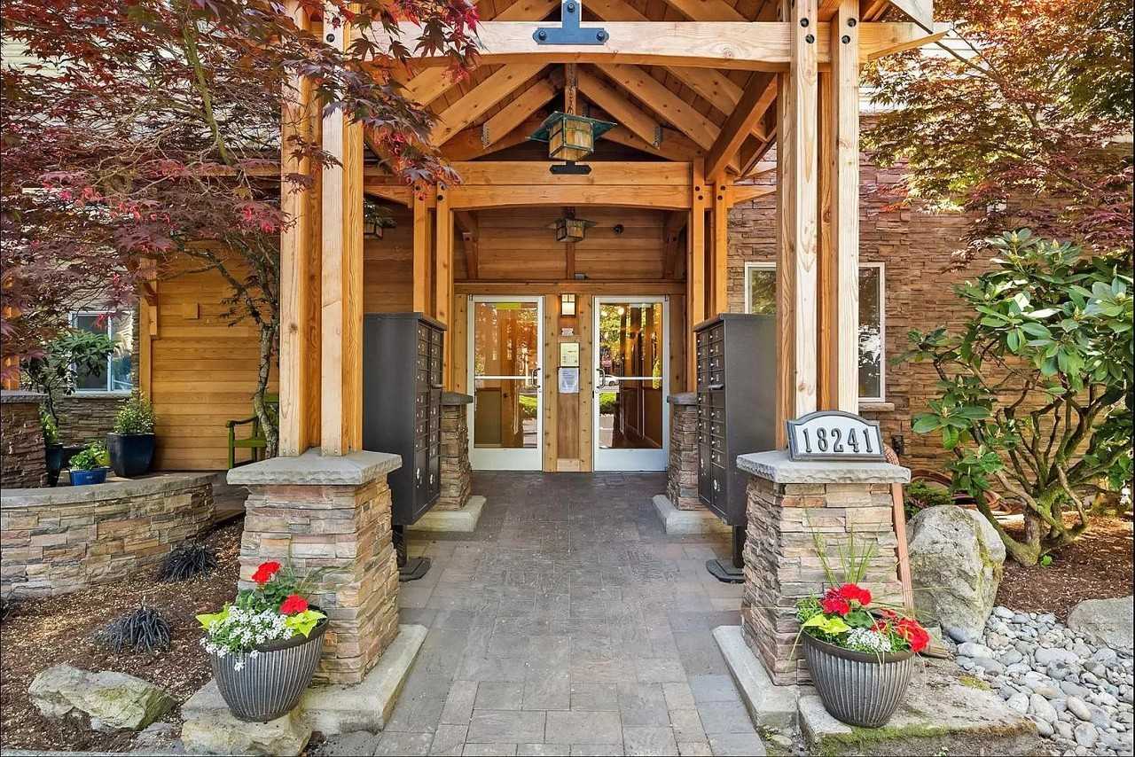 18241 73rd Ave Ne #205