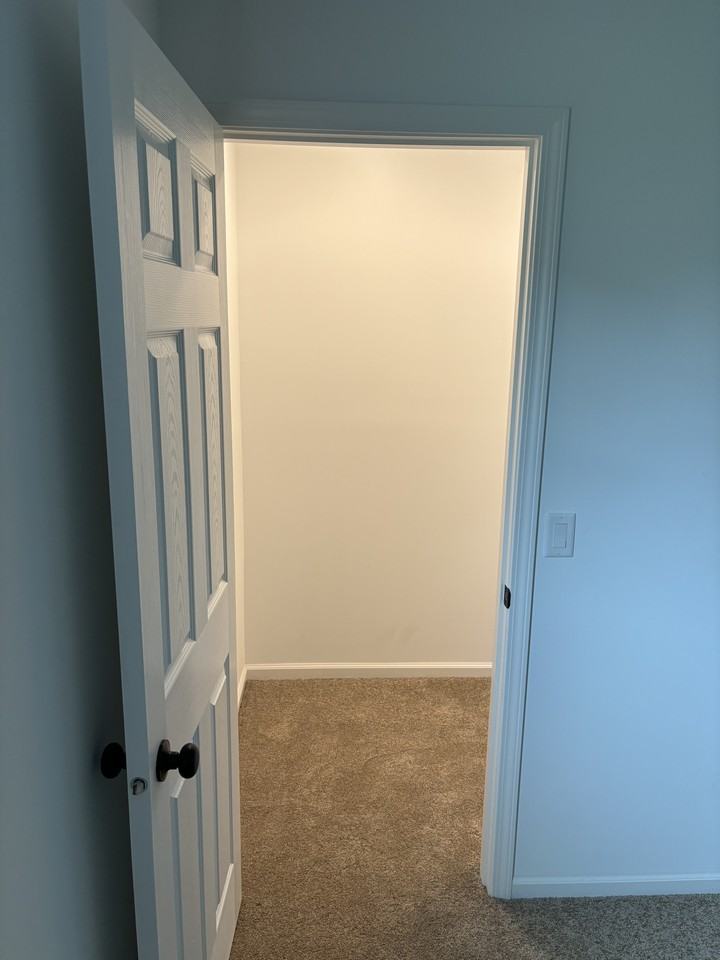 1143 N Oak Rd #NA - Photo 3 of 22