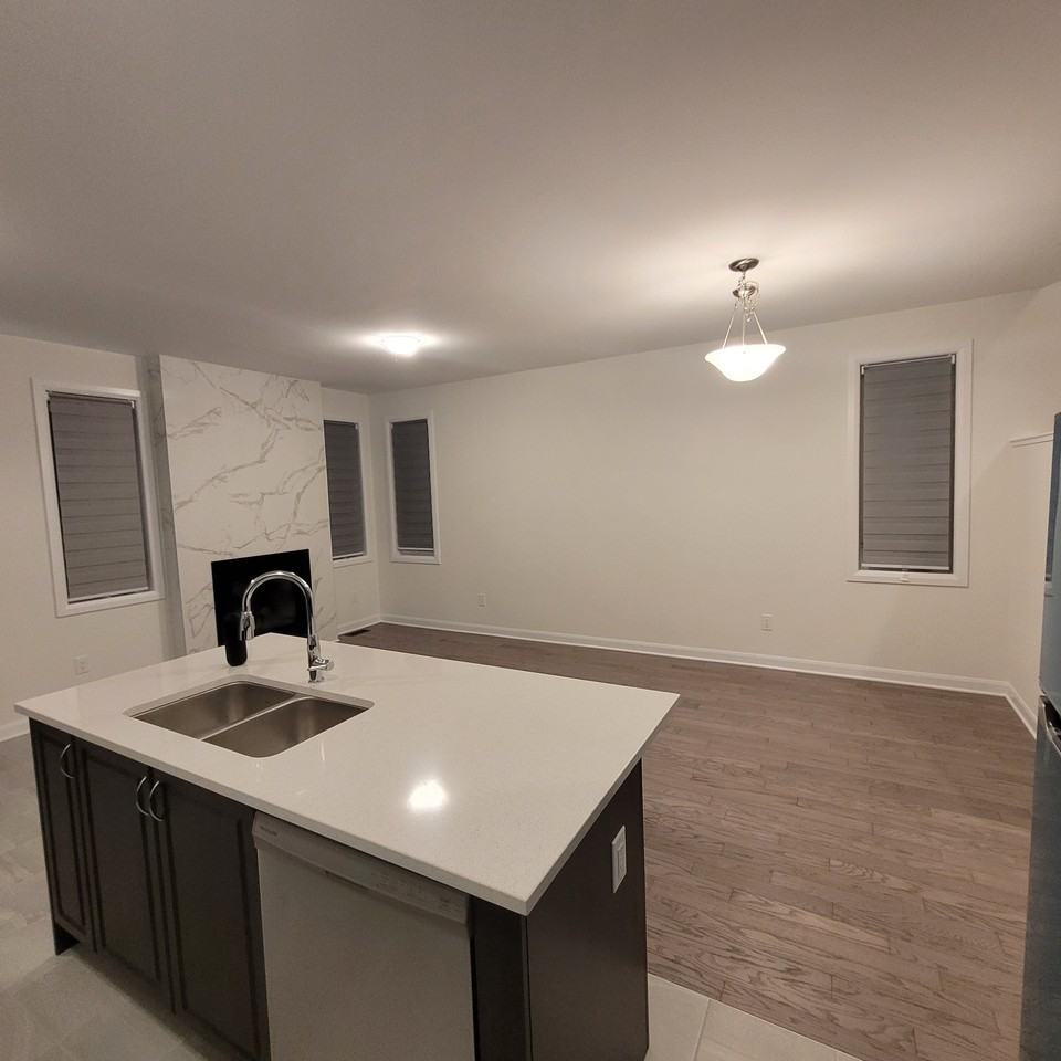 411 Silicon Way - Photo 3 of 18